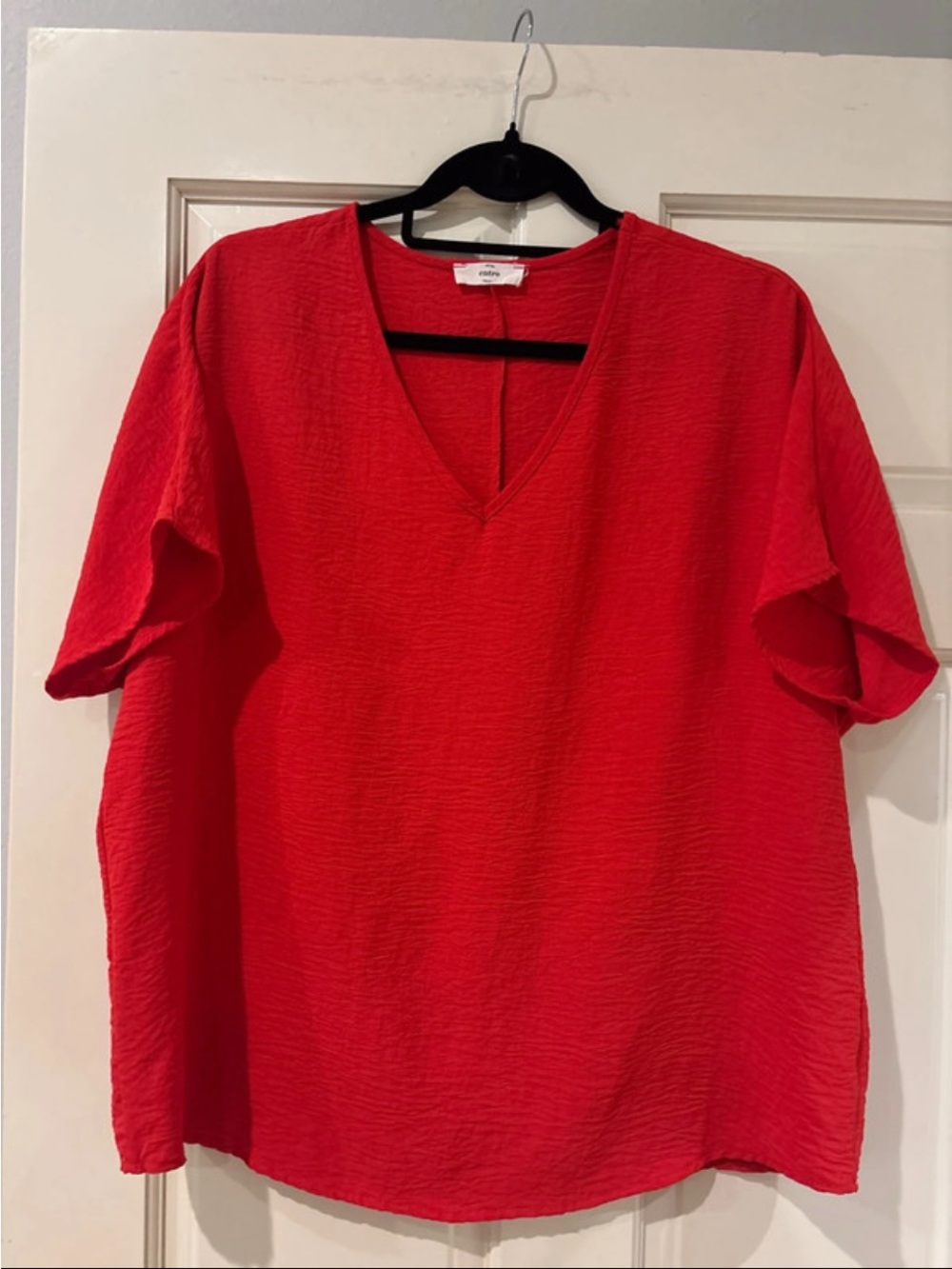 entro Red V-Neck Short Sleeve Men’s Tee